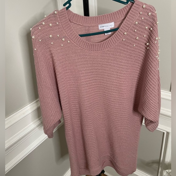 Juniper Blu Sweaters - Elegant Pearl-Embellished Pink Sweater